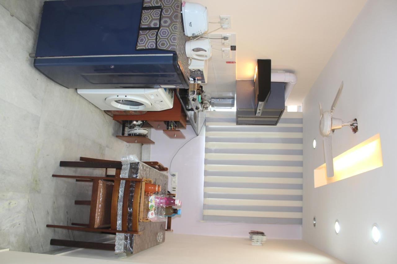 Service Apartments, Park Street, Calcutta Екстериор снимка