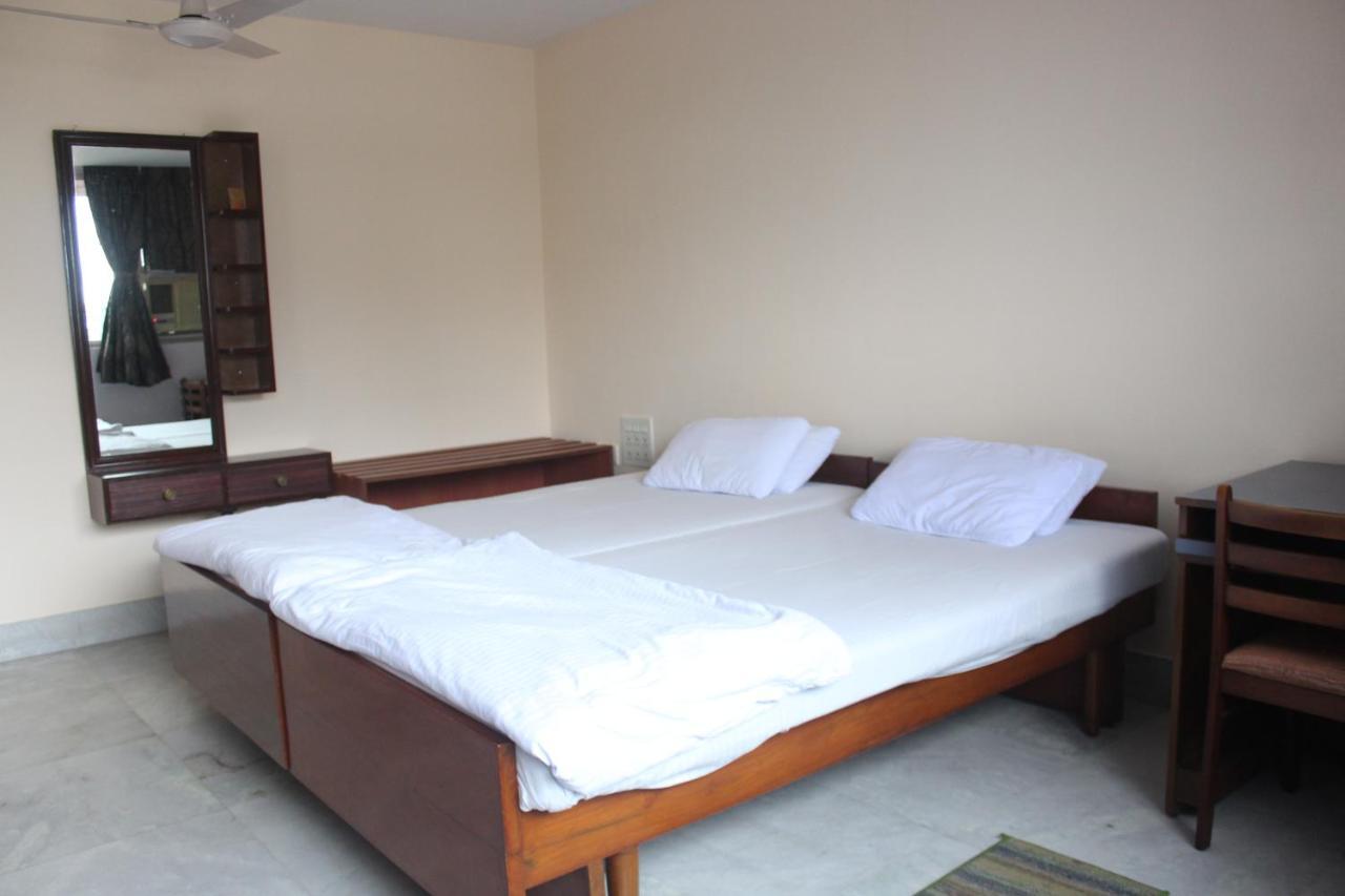 Service Apartments, Park Street, Calcutta Екстериор снимка