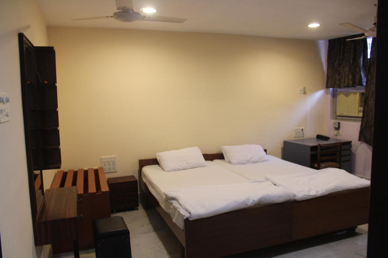Service Apartments, Park Street, Calcutta Екстериор снимка