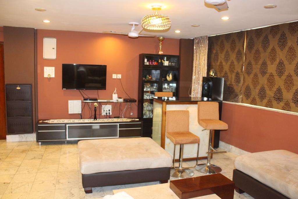 Service Apartments, Park Street, Calcutta Екстериор снимка