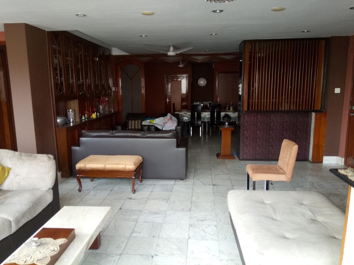 Service Apartments, Park Street, Calcutta Екстериор снимка