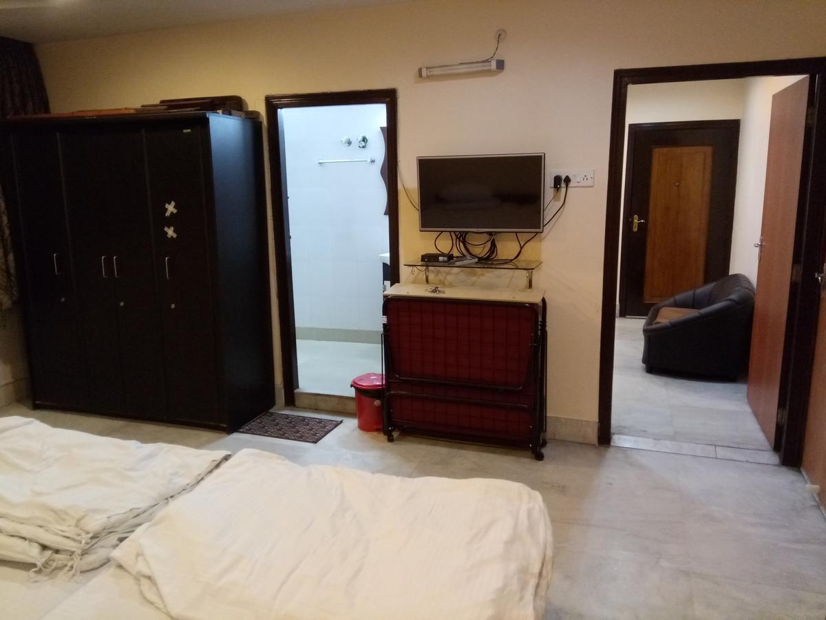 Service Apartments, Park Street, Calcutta Екстериор снимка