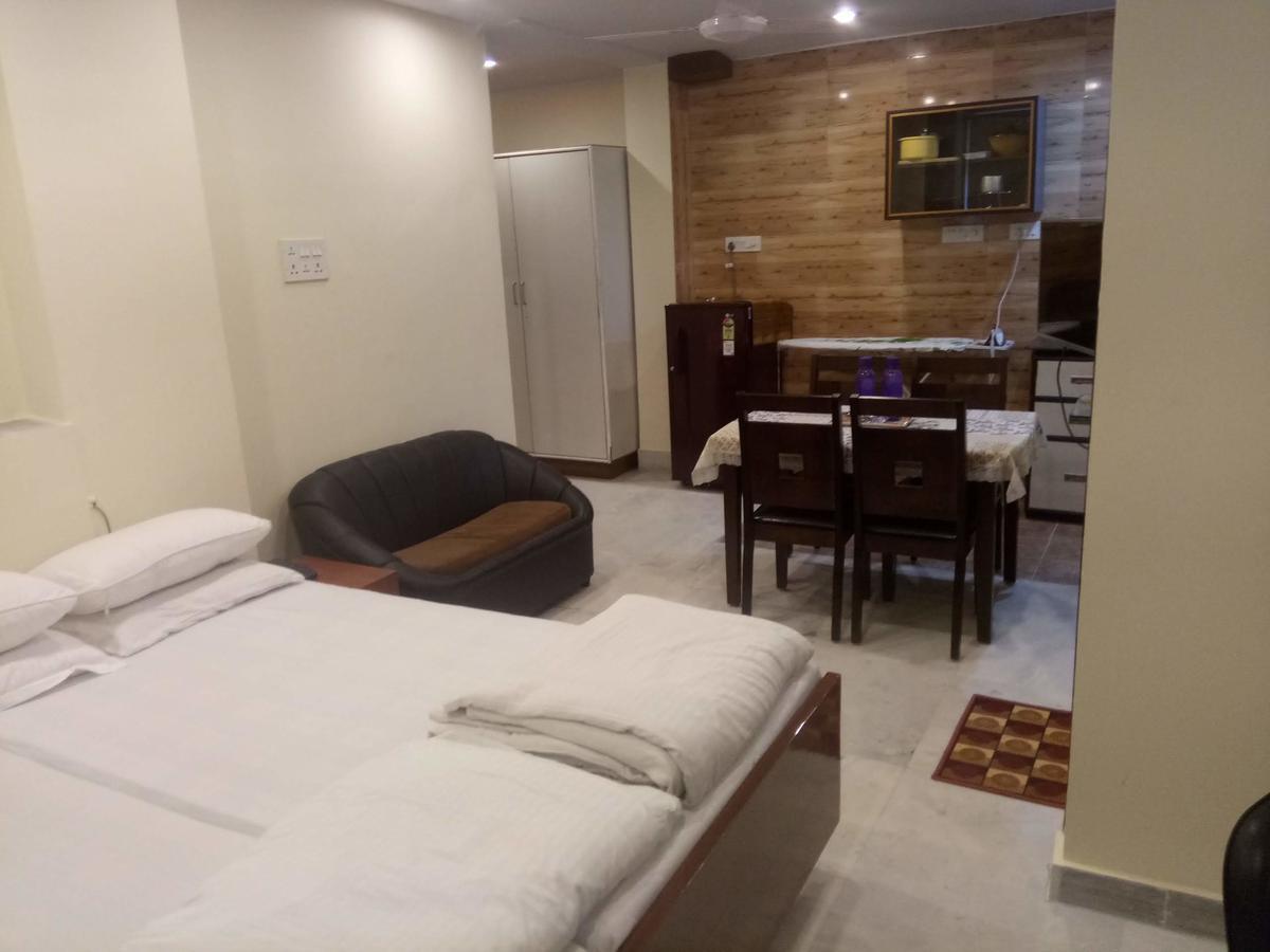 Service Apartments, Park Street, Calcutta Екстериор снимка